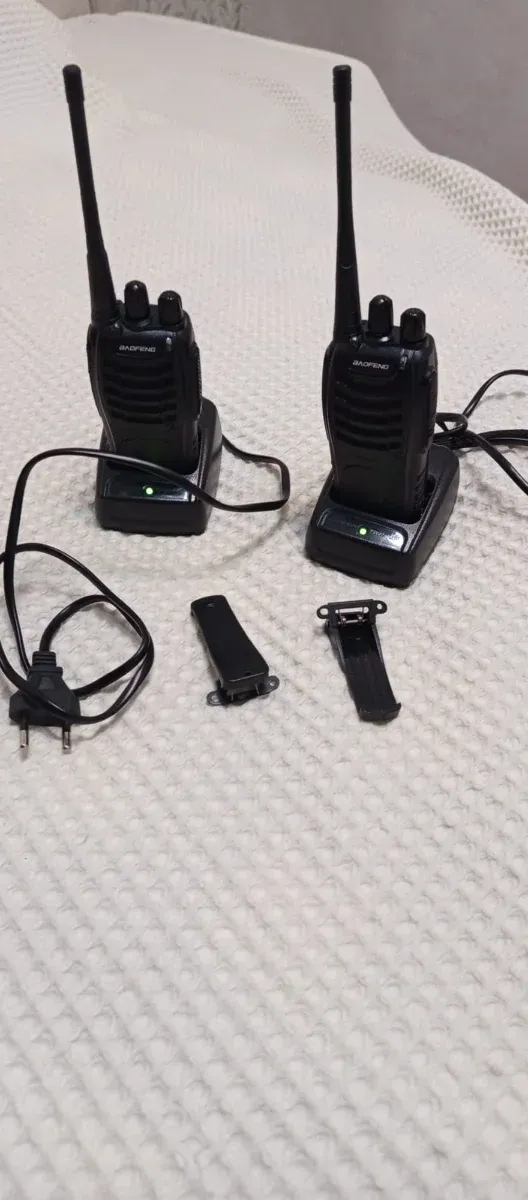 2 walkie talkie BAOFENG neri