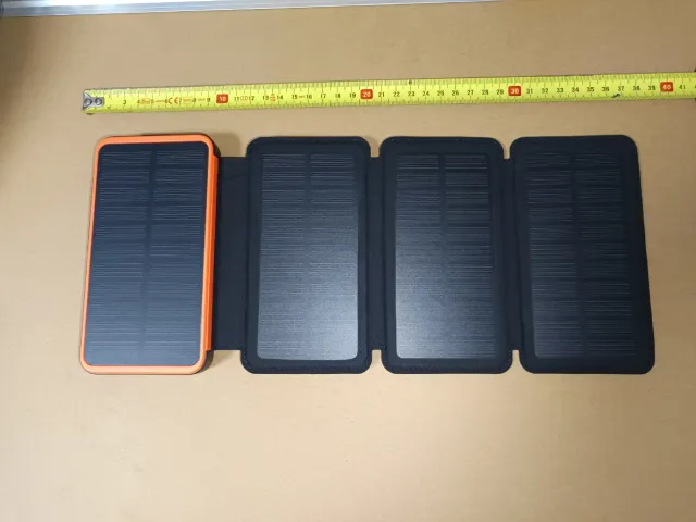 N 46 Batería Externa Solar