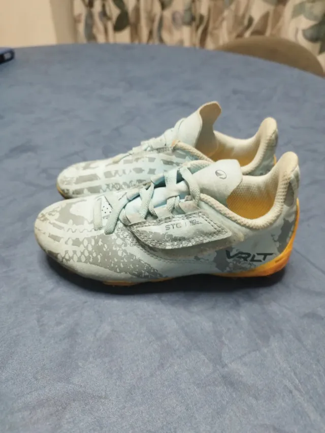 Botas de fútbol niño talla 29