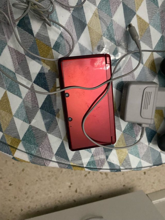 Nintendo 3DS Red + un gioco 