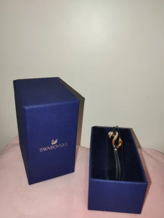 Pulsera Swarovski Cisne Dorado y Negro
