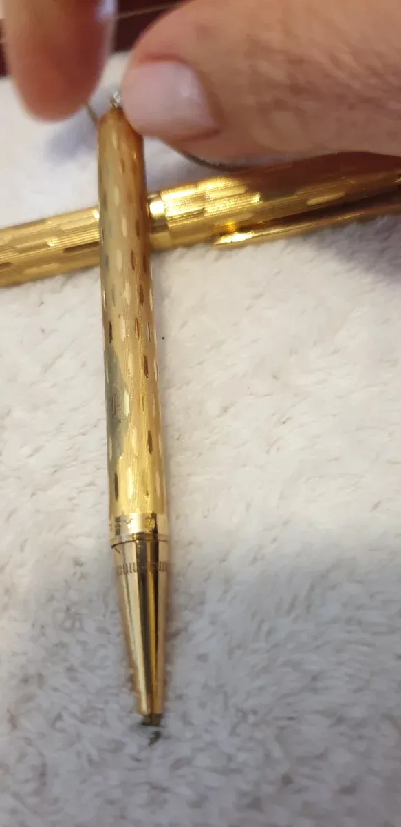 Penna e set di penne di lusso con placcatura in oro 18 carati.