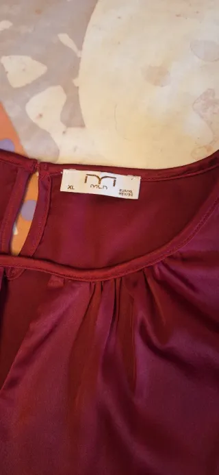 Blusa Cetim Bordeaux Senhora