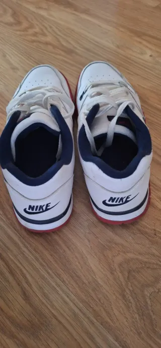 Nike Cross Trainer Blancas y Rojas