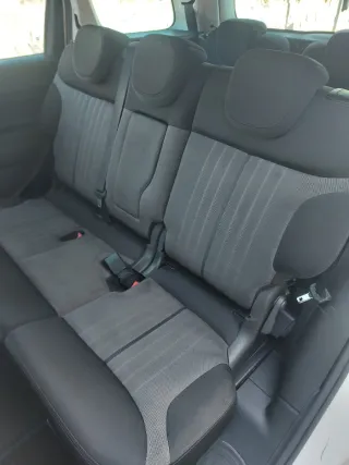 12 meses de Garantia.FIAT 500L 2015 