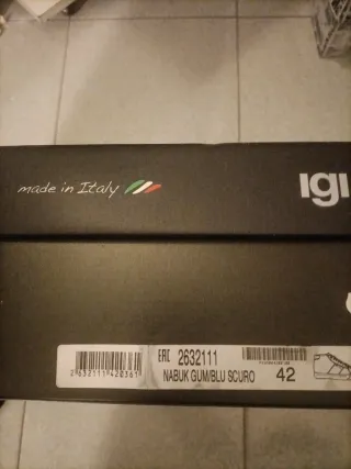 Scarponcini scamosciati uomo blu