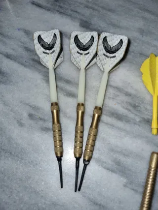 Dos juego Dardos Punta Plástico + Funda