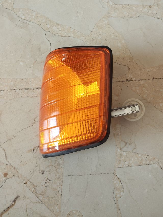 Intermitente NUEVO Mercedes 190 W201 