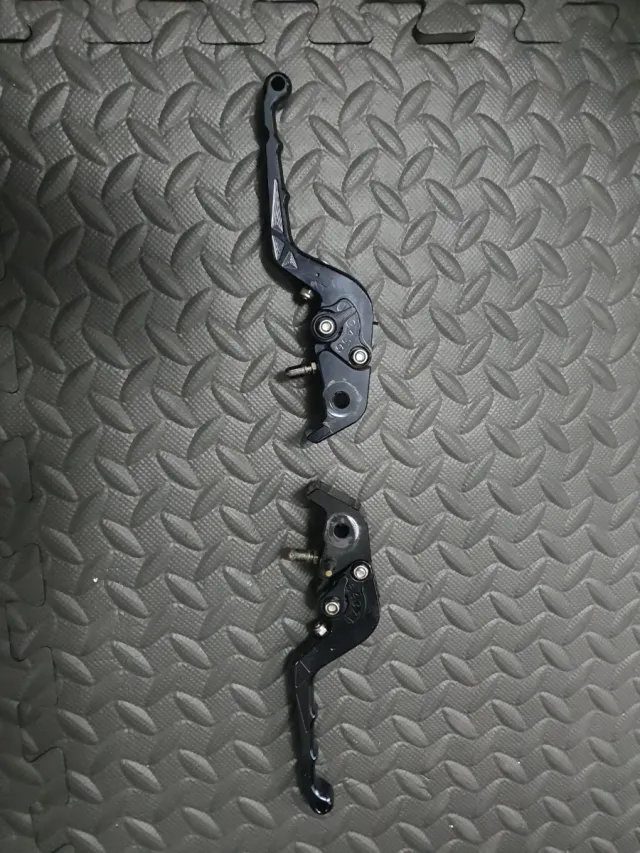 Manetas Embrague Freno regulables . Ducati Aprila