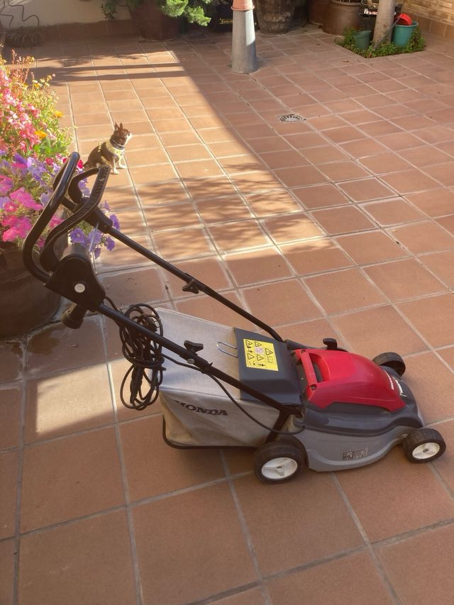 Cortador de relva eléctrico HRE 370 HRE