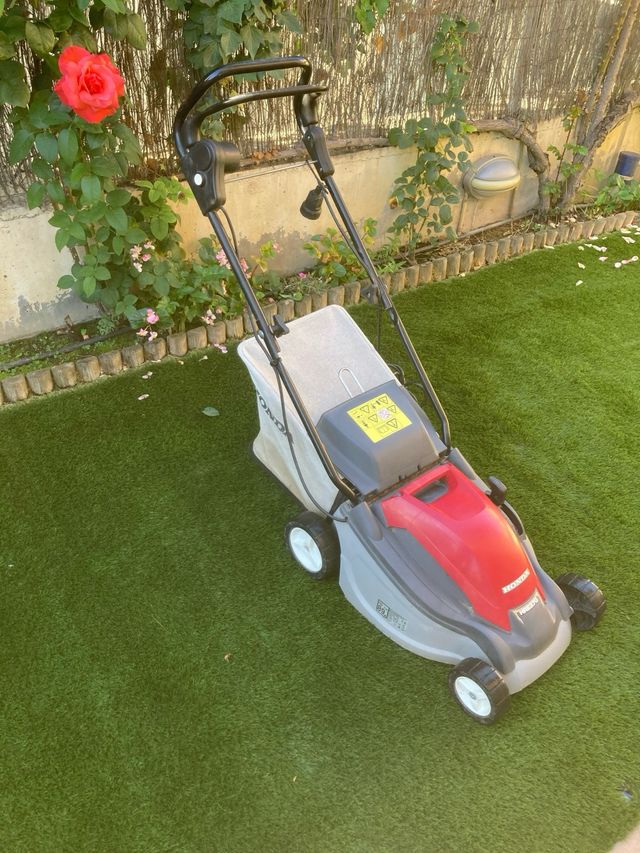 Cortador de relva eléctrico HRE 370 HRE