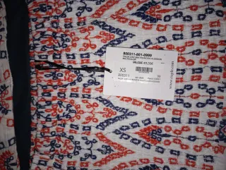 Conjunto Crop Top y Falda Bordada XS