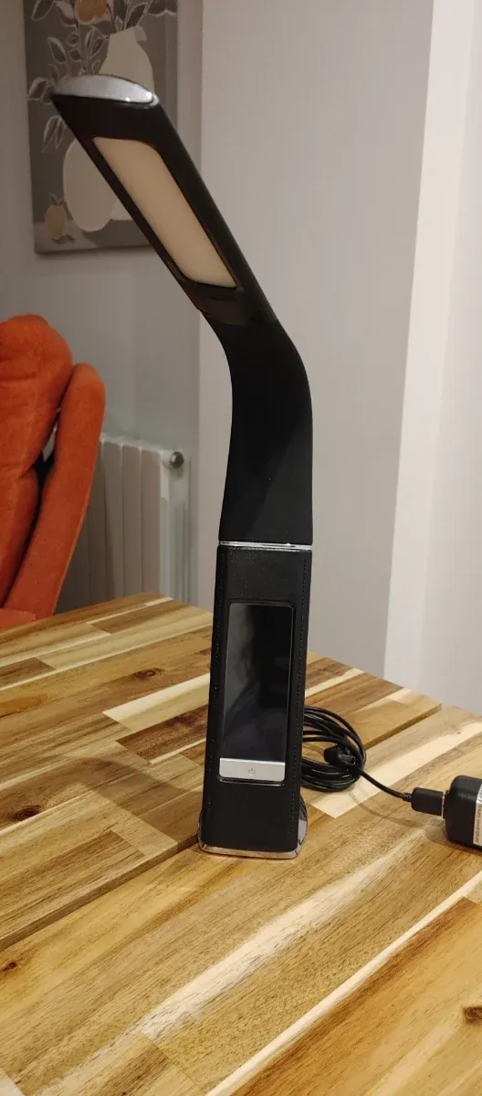 Lâmpada de Mesa LED Moderna