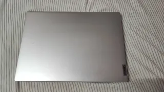 Lenovo IdeaPad 3 14"- 8GB RAM / 238GB SSD