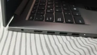 Lenovo IdeaPad 3 14"- 8GB RAM / 238GB SSD