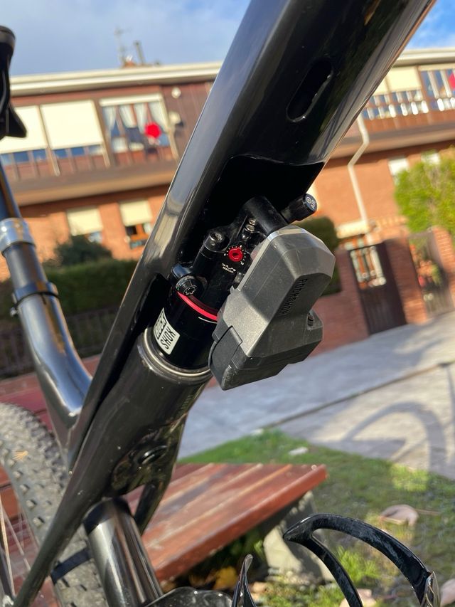 TREK SUPERCALIBER SLR 9.9 Flight Attendant