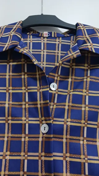 Blusa cuadros elástico morada talla M