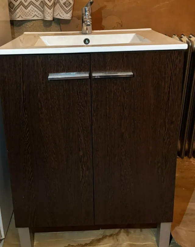 Mueble de baño lavabo y armario