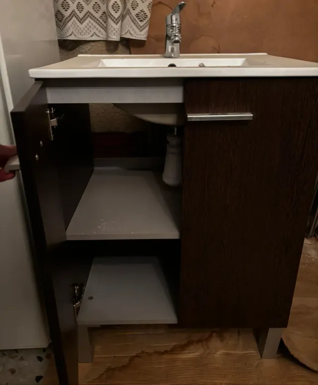 Mueble de baño lavabo y armario