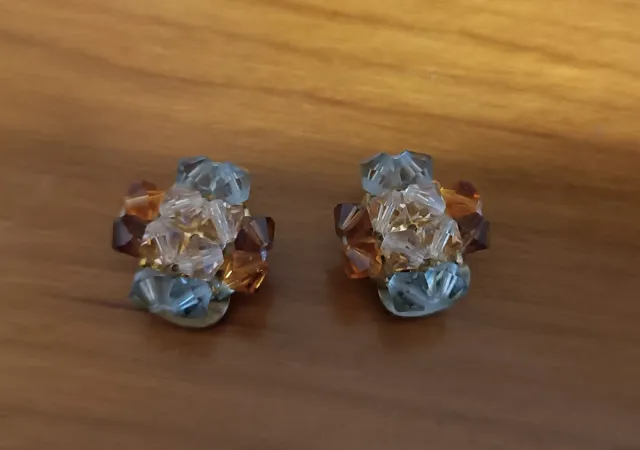 Pendientes vintage piedras.