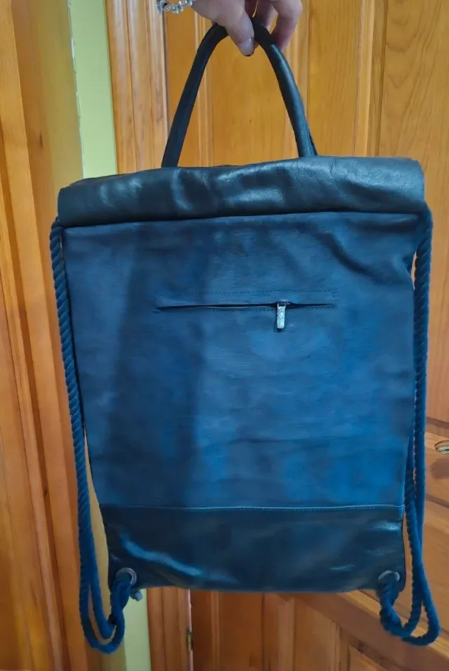 Mochila Mimique de cuero negra