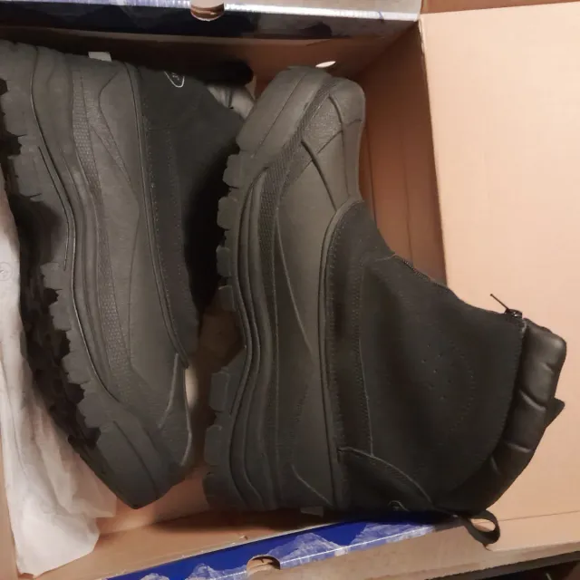 Botas de Nieve Revelstoke Hombre Negras