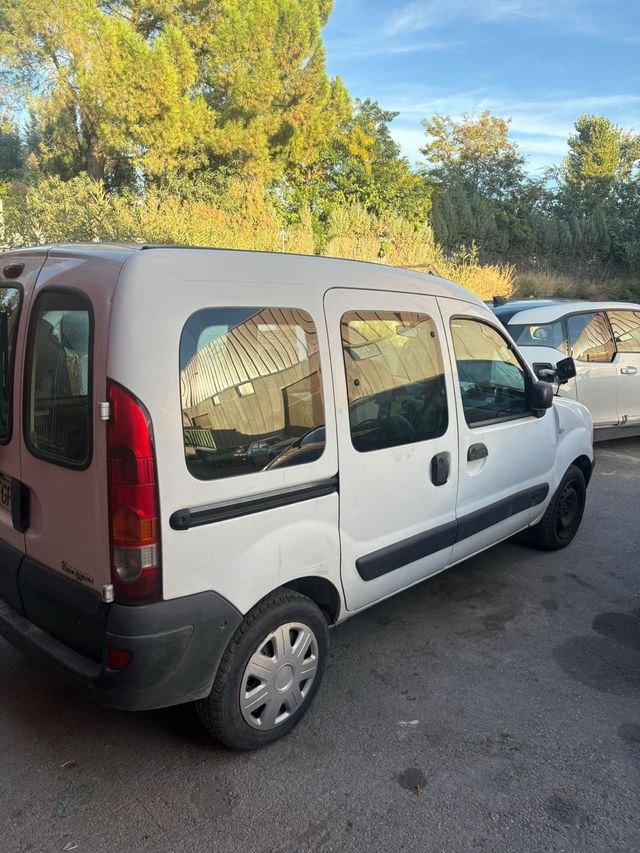 se vende renaut kango