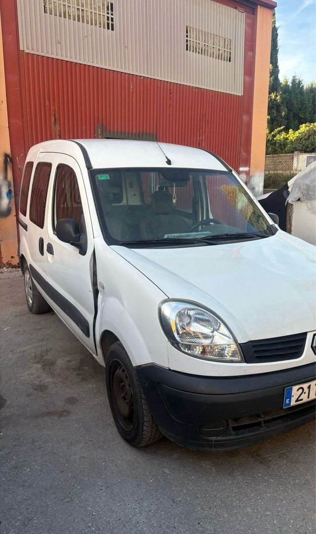 se vende renaut kango