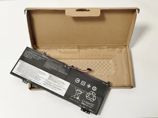 Batería Lenovo L17C4P8B0 A ESTRENAR