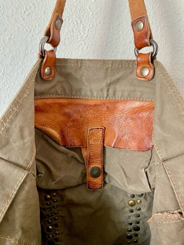 Bolso Campomaggi de lona verde caqui