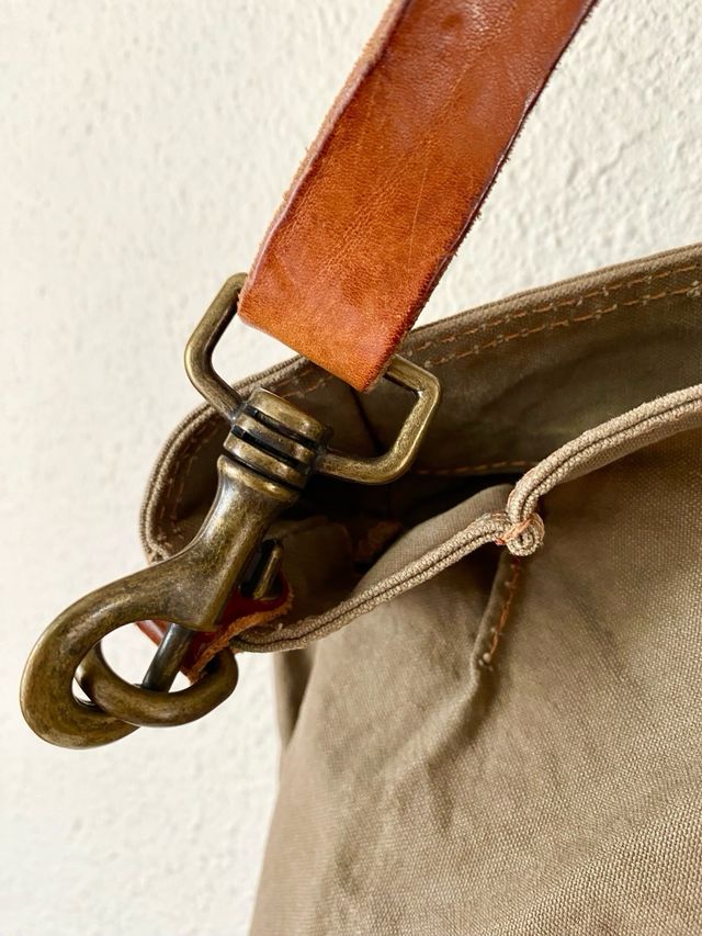 Bolso Campomaggi de lona verde caqui