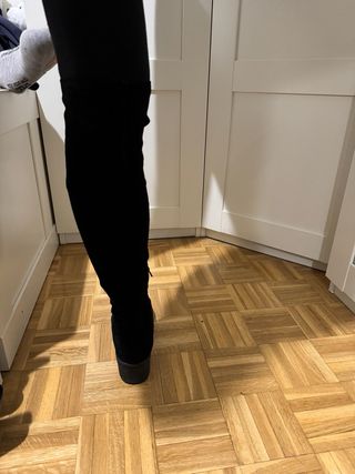 Botas altas de ante negro