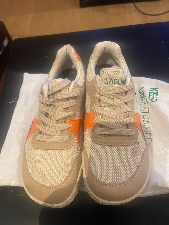 Saguaro Talla 41 Beige/Naranja Nuevas