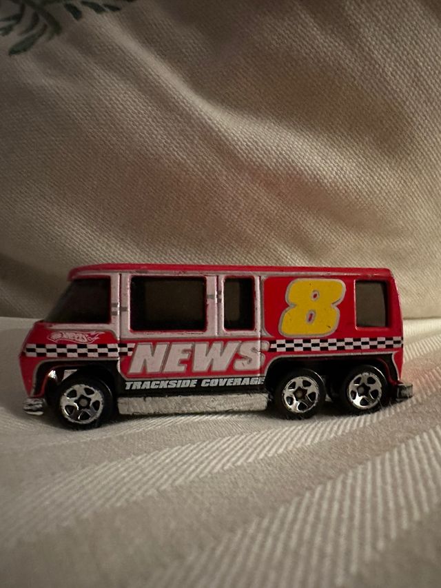 Hot Wheels Bus News Trackside Coverage