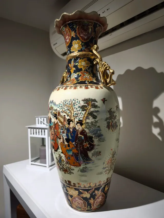 Jarrón Porcelana Estilo Satsuma en perfecto estado