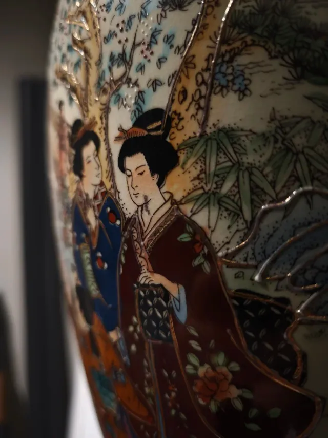 Jarrón Porcelana Estilo Satsuma en perfecto estado