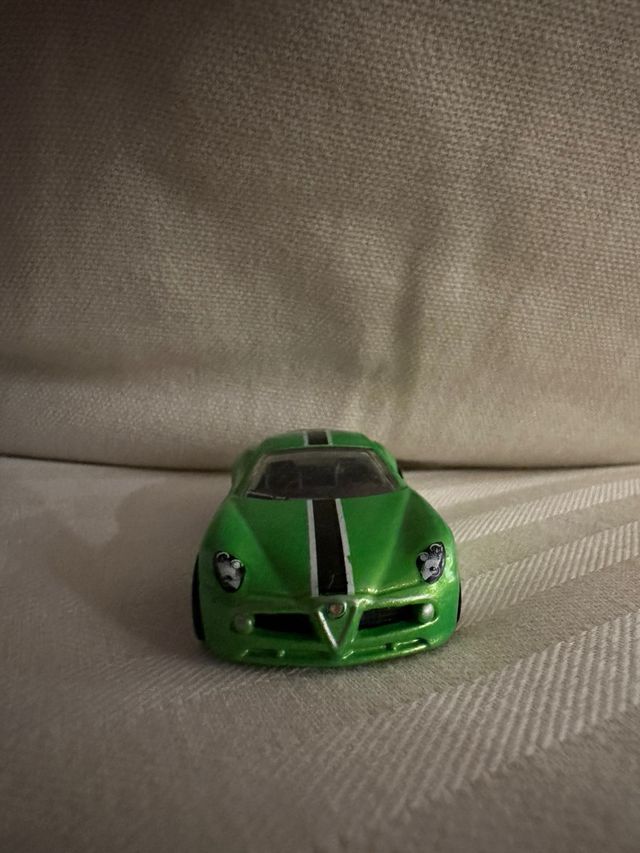 Hot Wheels Coche Alfa Romeo