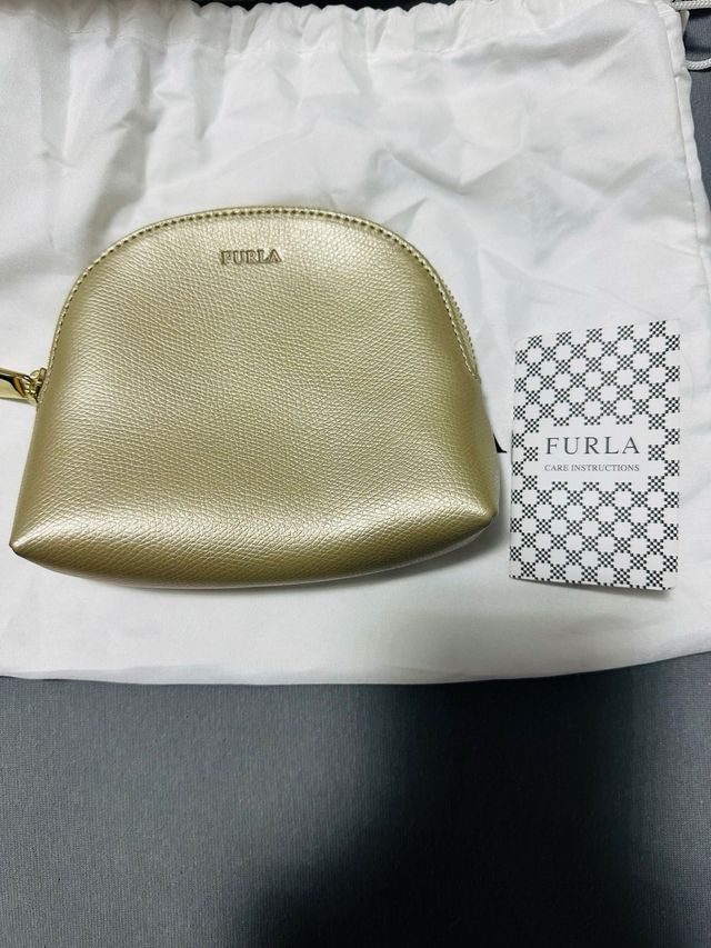 Neceser Furla Dorado