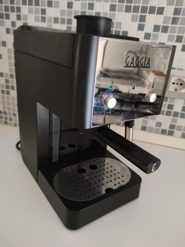 Macchina Caffè Gran Gaggia Deluxe con macinino