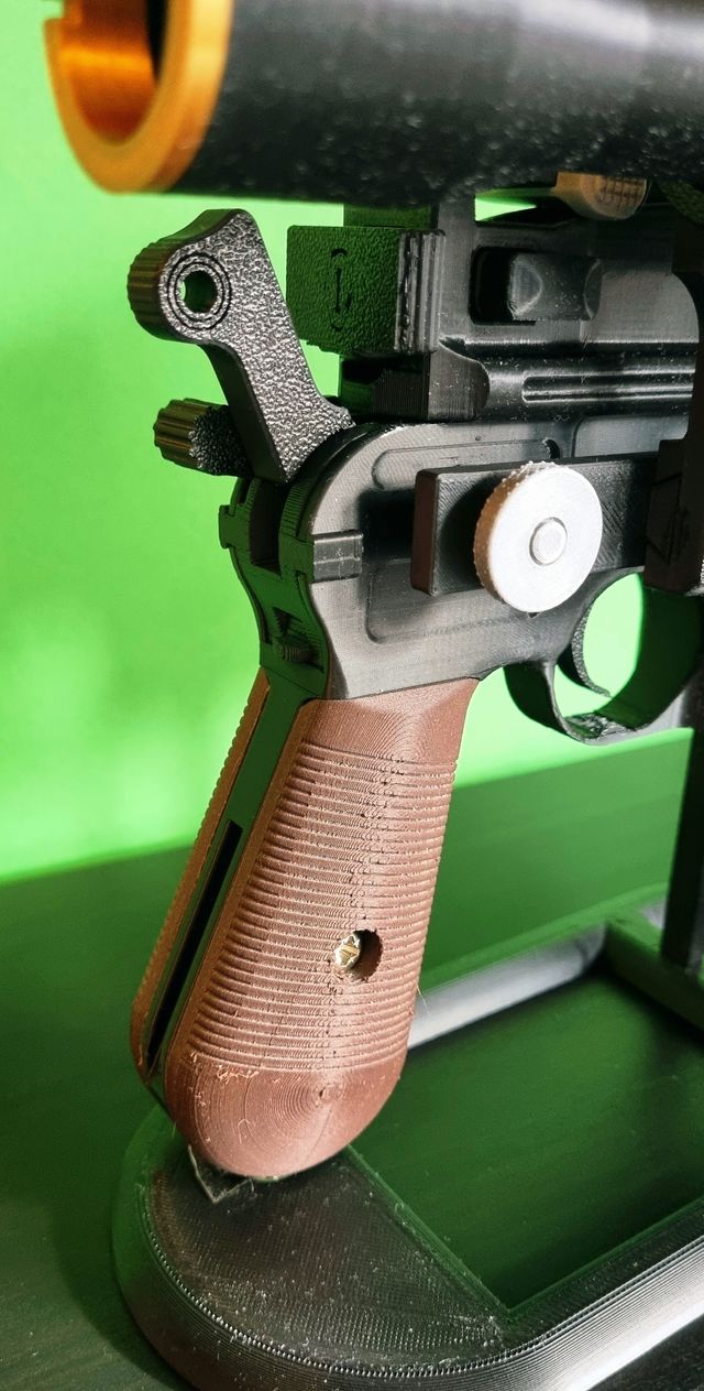 Blaster Han Solo DL-44 Deluxe