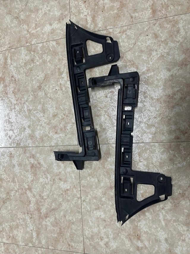 Centradores Paragolpes Trasero Passat B6