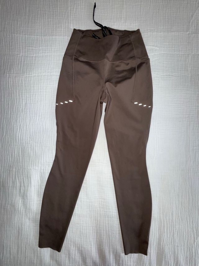 Pantalón deportivo Nike marrón