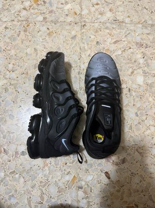 Nike Vapormax Negras y Grises