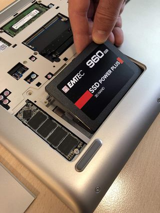 ✨ - Emtec Internal SSD X150 240 GB, Negro