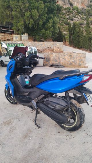 Kymco K-XCT 125i Azul