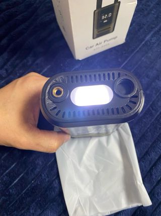 Pompa d'aria senza fili per auto