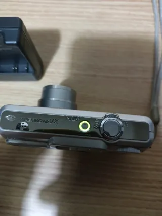 Cámara Sony Cyber-shot W30 6.0 MP + Tarjeta 1GB