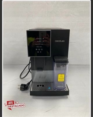 Cafetera Cecotec Cremmaet Compactccino