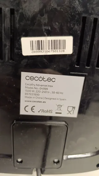 Friggitrice ad aria Cecotec modello 04999 per la riparazione