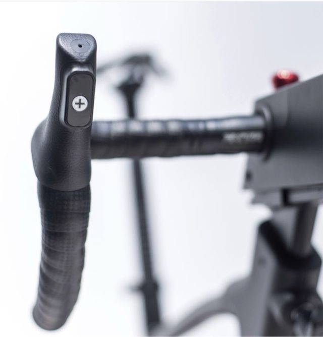 Bicicleta Spinning BH Fitness